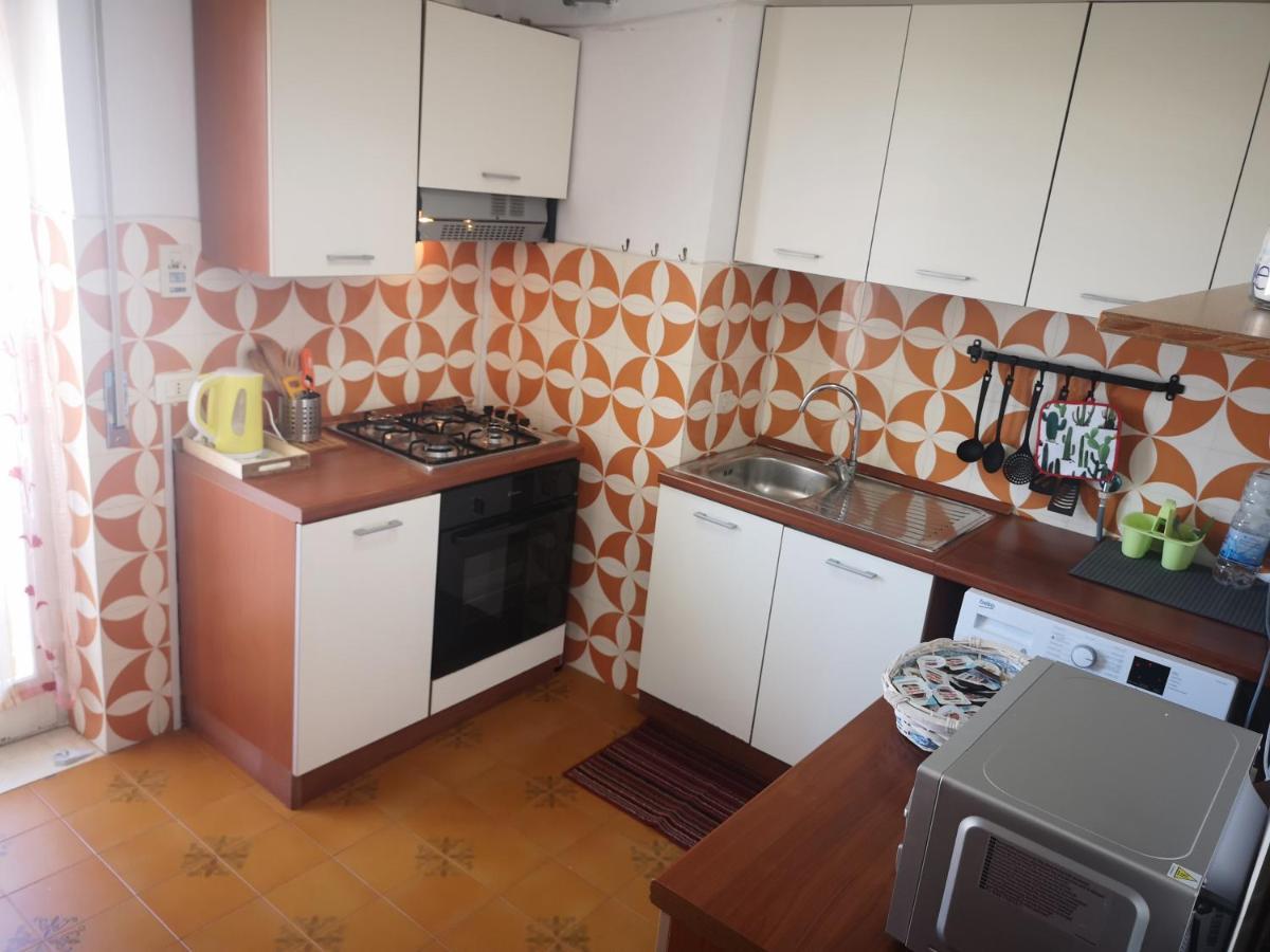 וילאנובה די אוסטוני Appartamento Il Porticciolo מראה חיצוני תמונה