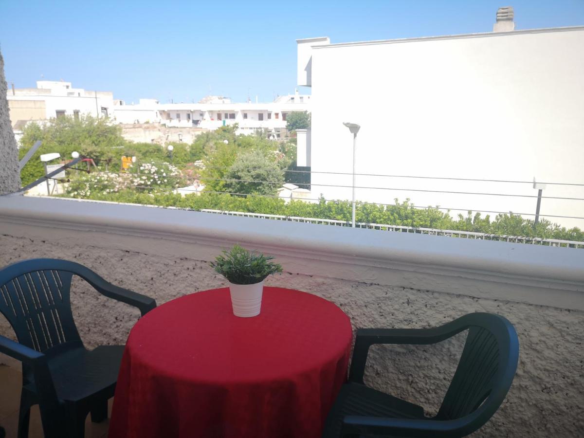 וילאנובה די אוסטוני Appartamento Il Porticciolo מראה חיצוני תמונה